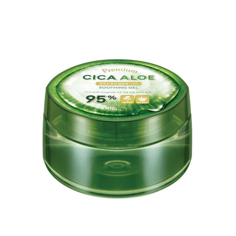 gel-premium-cu-efect-calmant-cu-95pct-aloe-vera-si-complex-cica-300-ml-missha.jpg MISSHA Premium Cica Aloe Soothing Gel 95% - Image 1